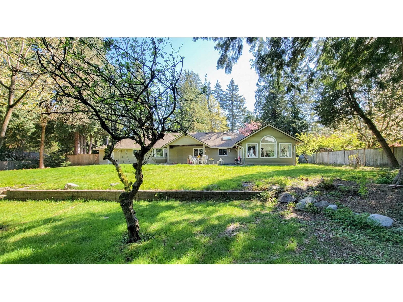Photo 7 of 17237 26 Avenue, Surrey BC