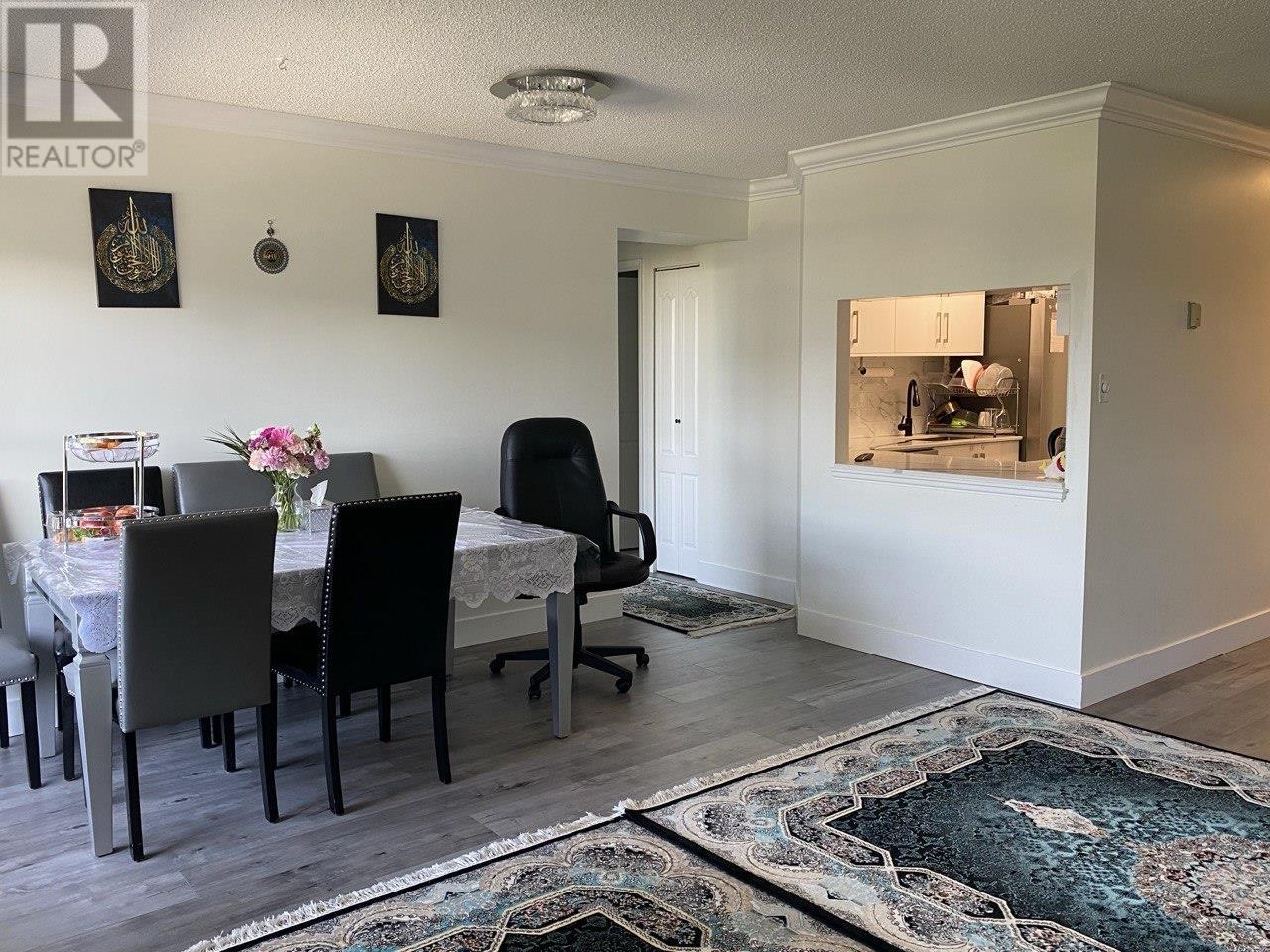 Photo 6 of 1701 3755 Bartlett Court, Burnaby BC