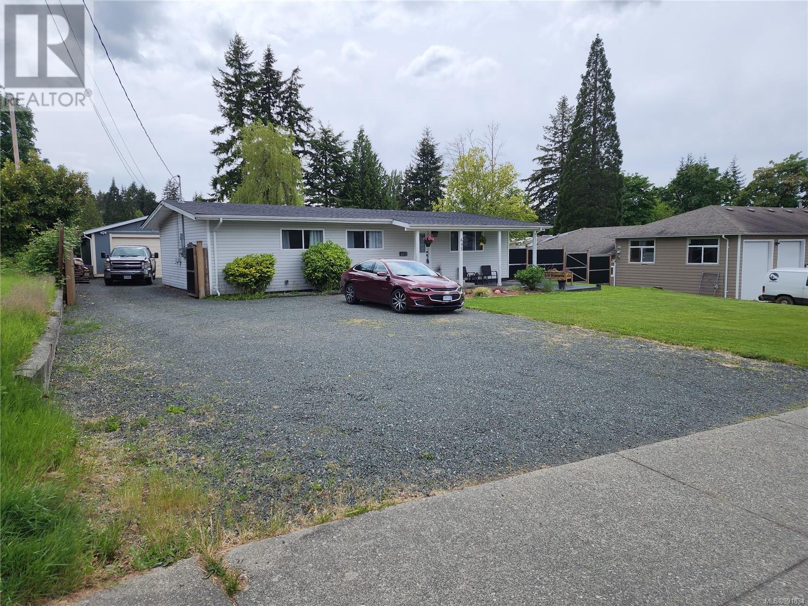 695 Evergreen Rd, Campbell River real estate listing 991834