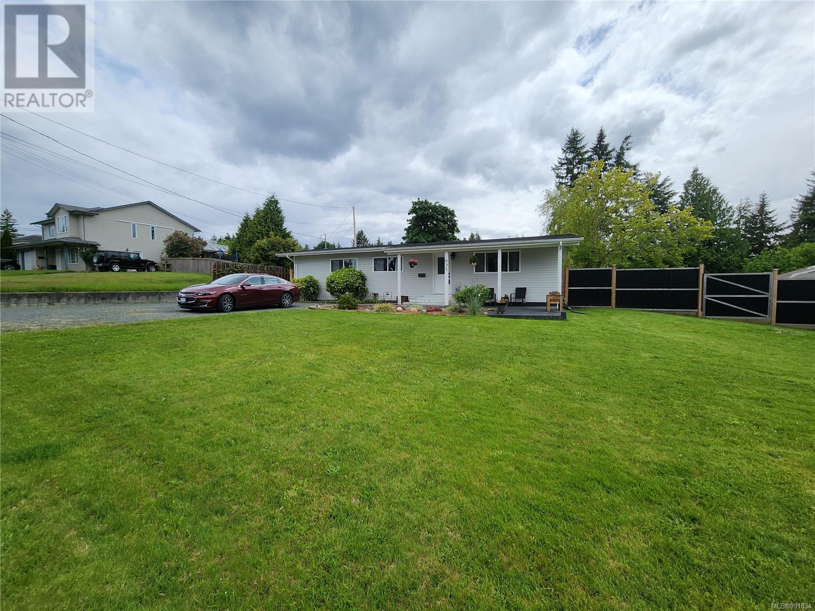 695 Evergreen Rd, Campbell River real estate listing 991834