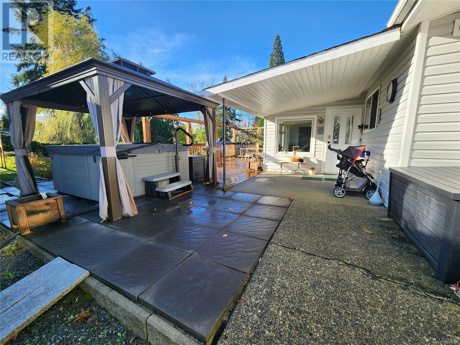 695 Evergreen Rd, Campbell River real estate listing 991834