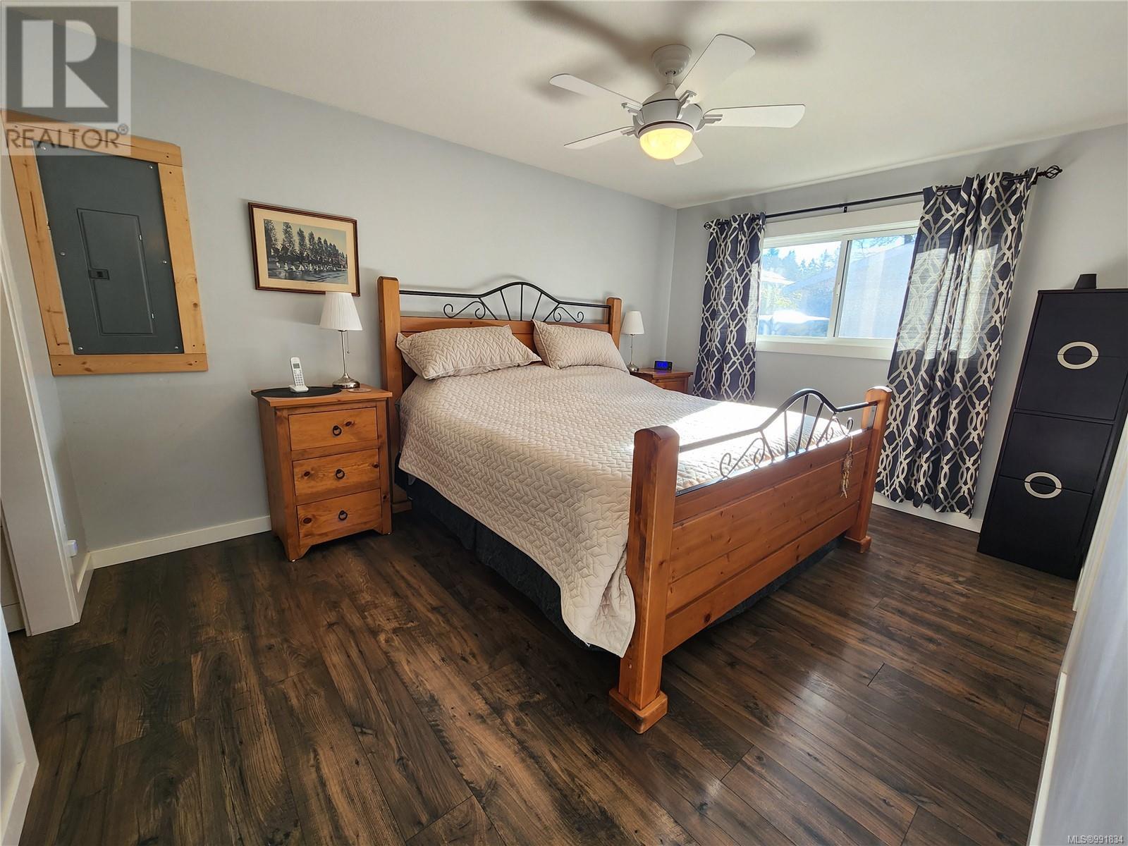 695 Evergreen Rd, Campbell River real estate listing 991834