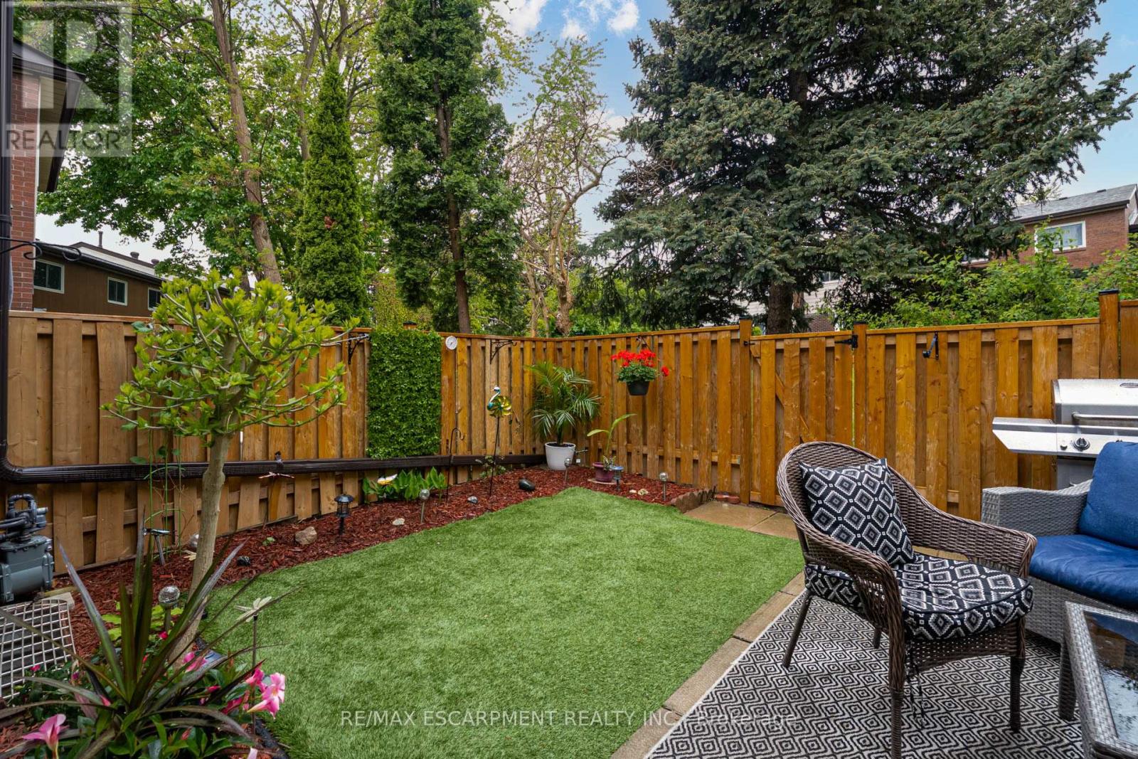 Photo 39 of 48 2825 Gananoque Drive, Mississauga ON