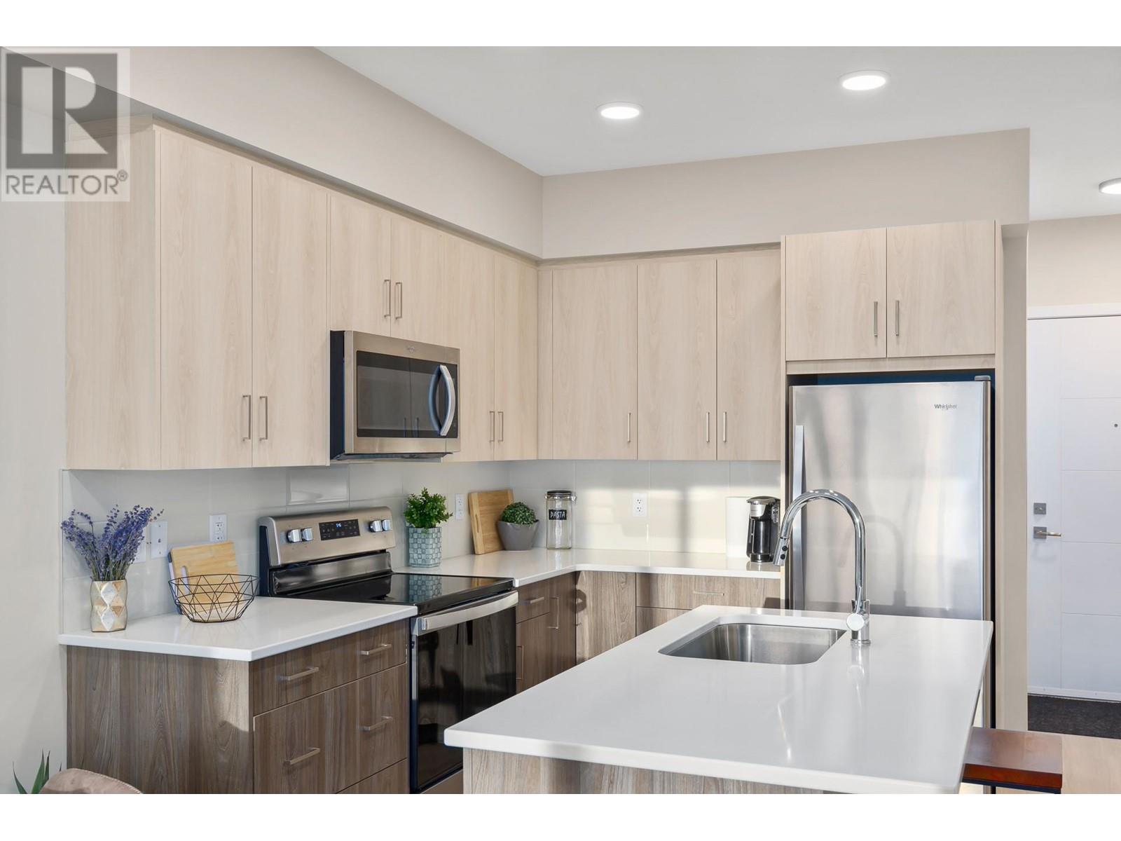 401 2301 Carrington Road, West Kelowna