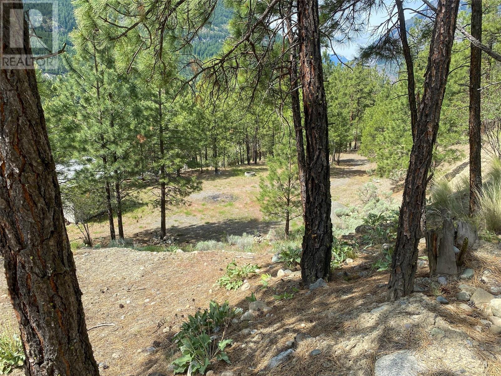 101 AIRPORT Road, Lillooet
