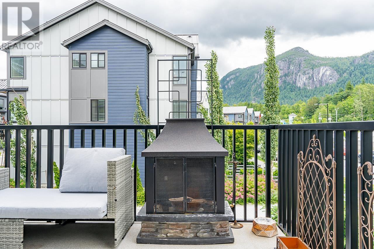 37981 HELM WAY, Squamish