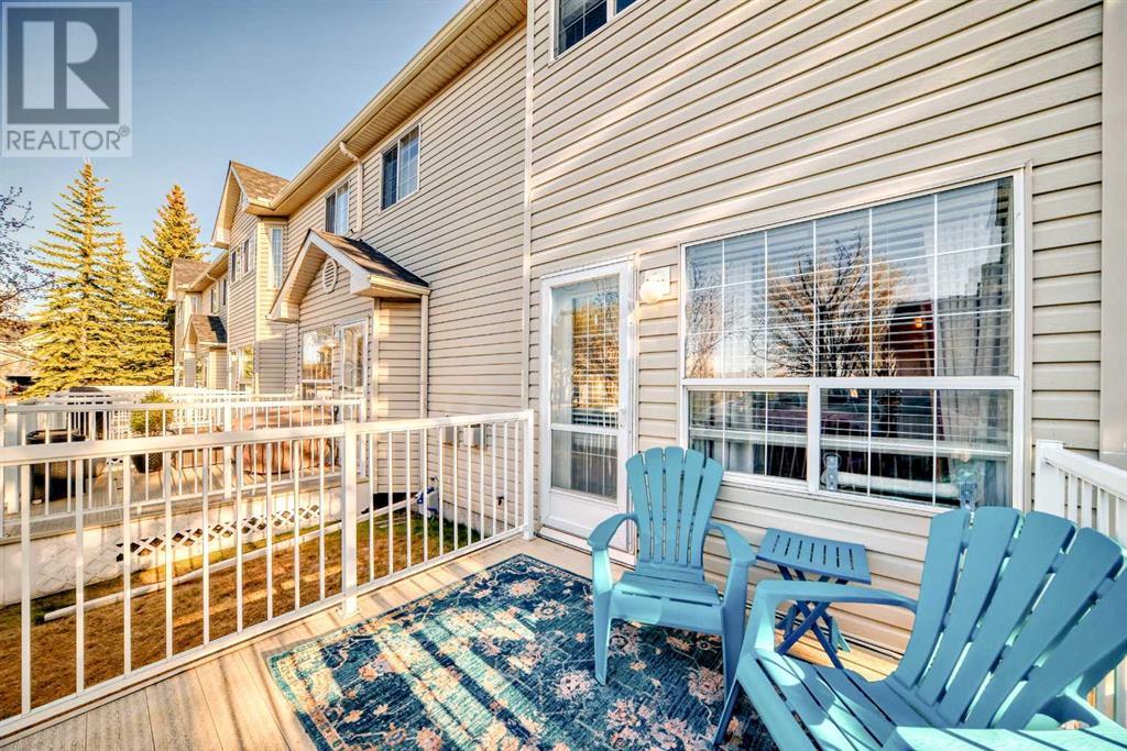 Single Family House for Sale in  Mt Douglas Manor SE McKenzie Lake Calgary 