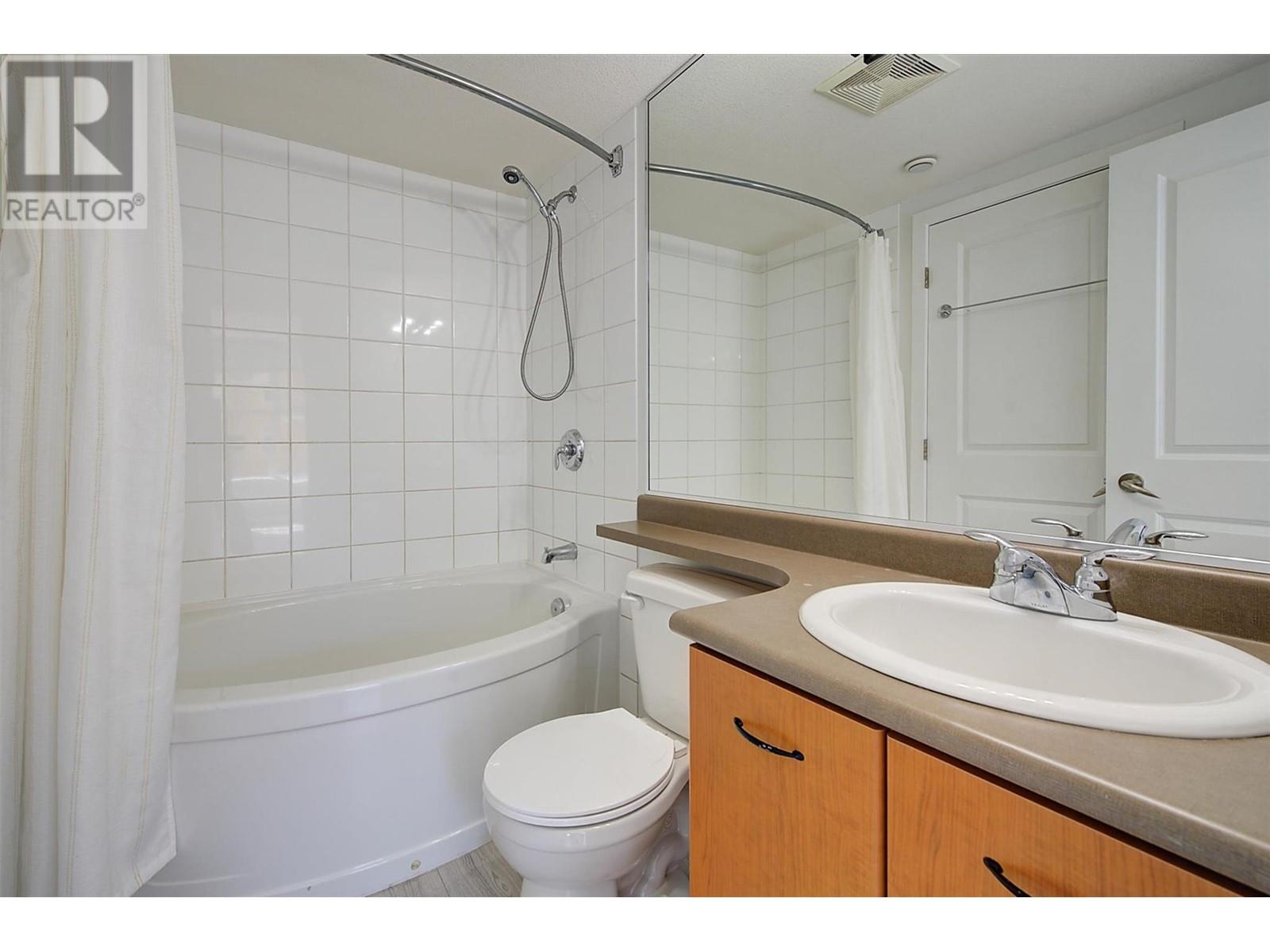 300 539 Yates Road, Kelowna