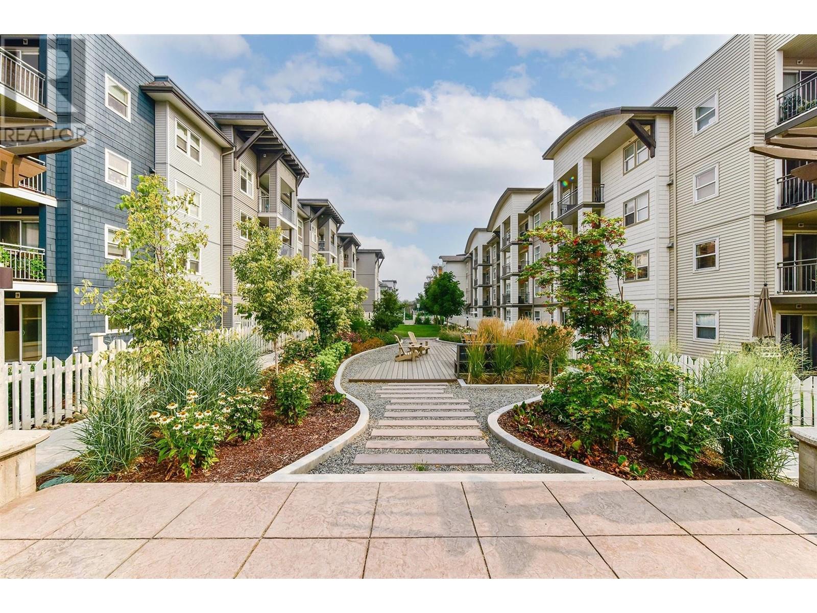 Photo 31 of 539 Yates Road Unit 300, Kelowna BC