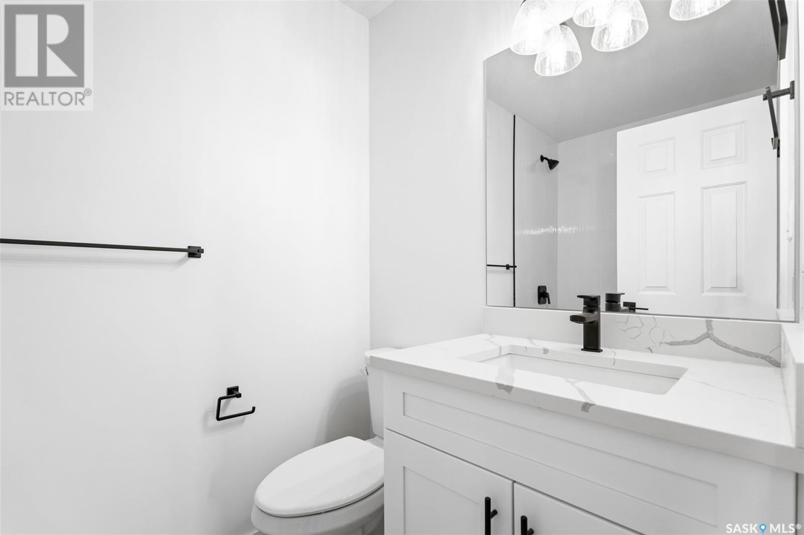 Photo 40 of 143 Girgulis Crescent, Saskatoon SK