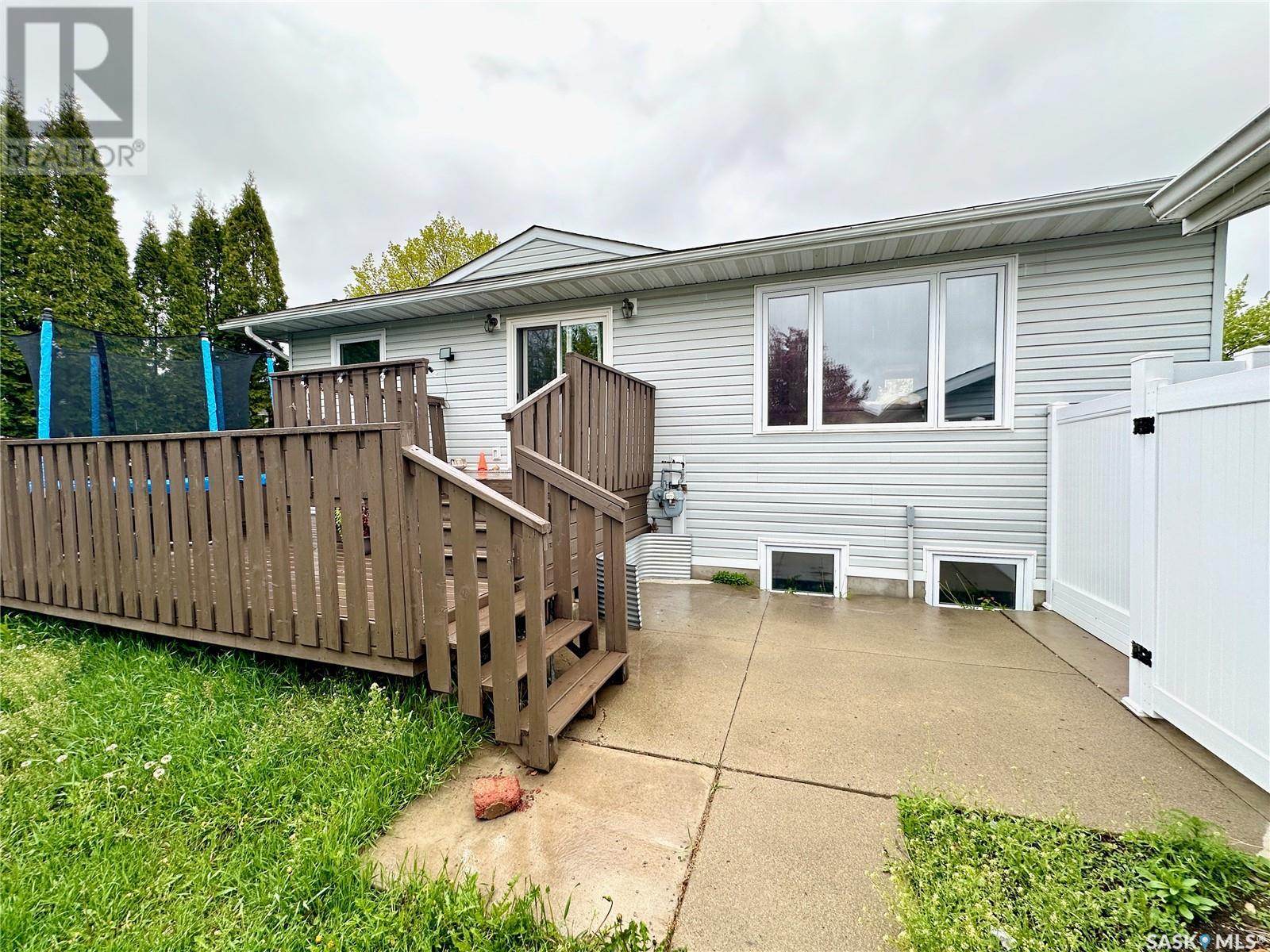 Photo 26 of 143 Girgulis Crescent, Saskatoon SK
