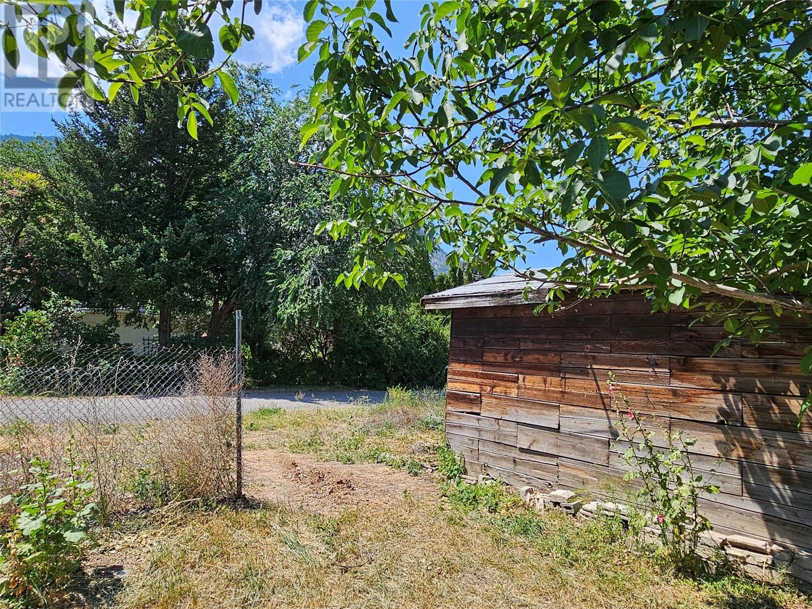 2149 Main Street, Cawston