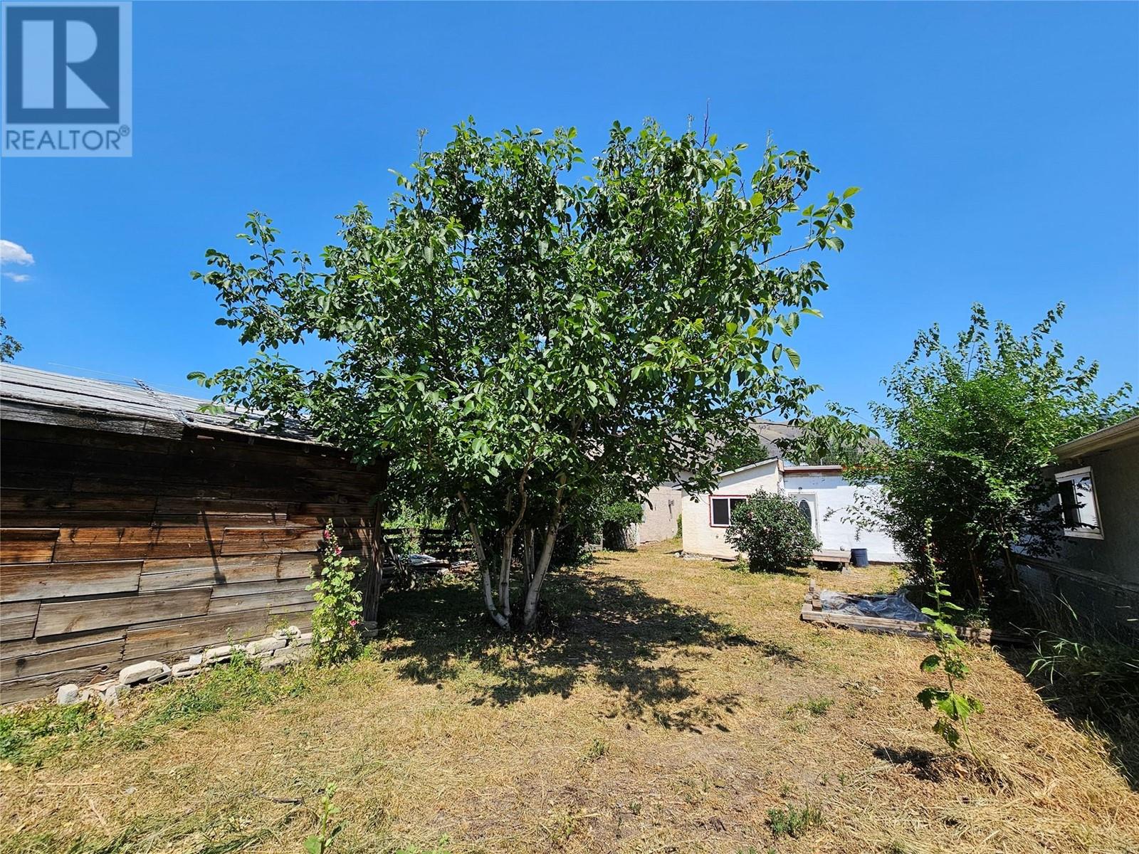 2149 Main Street, Cawston