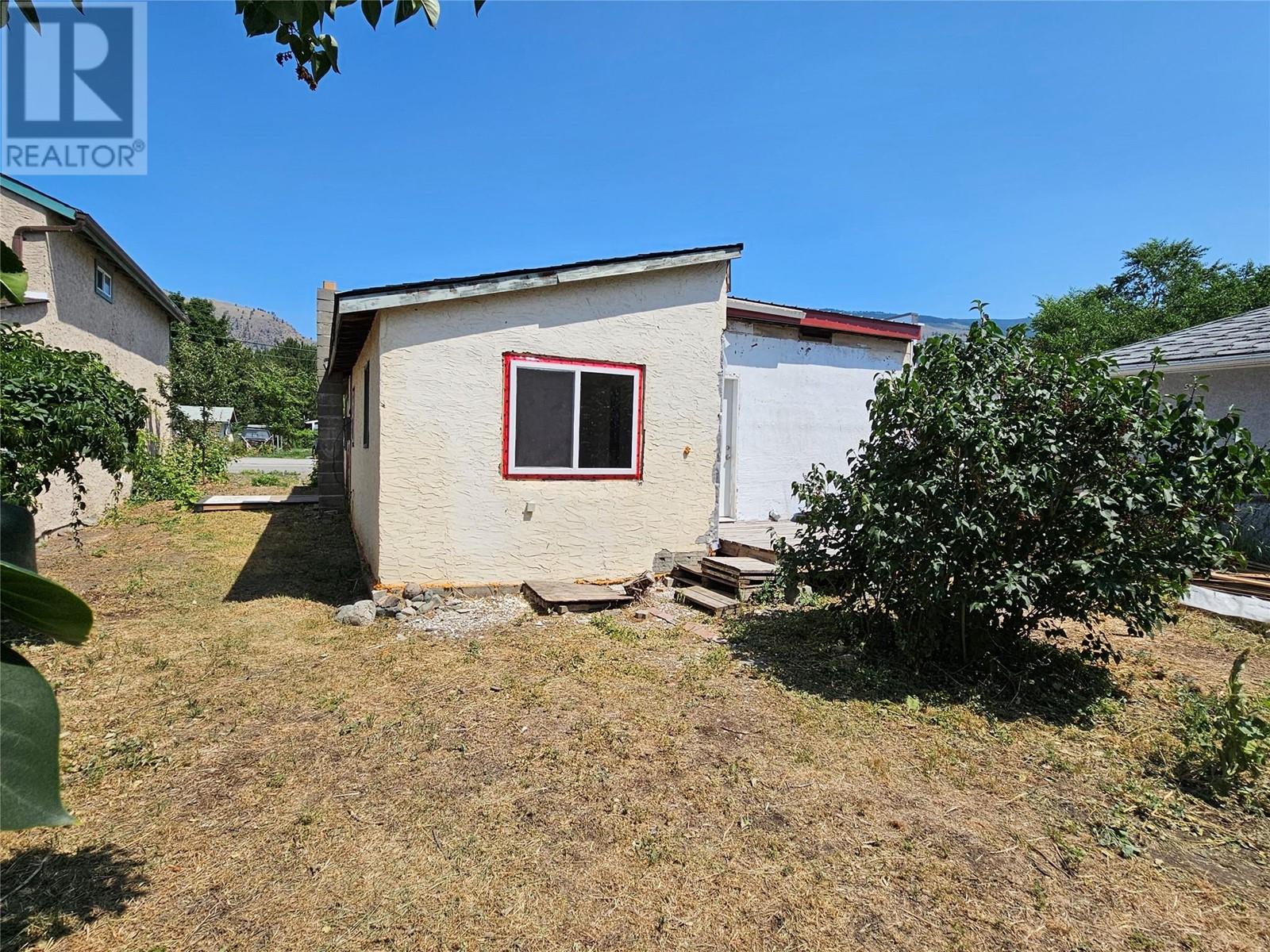 2149 Main Street, Cawston