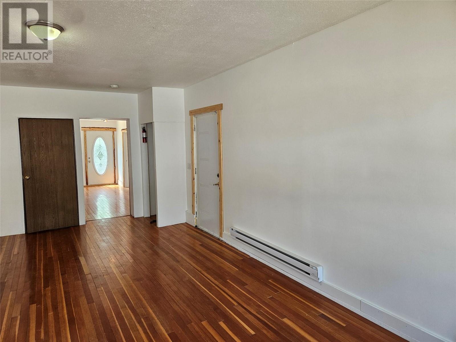 2149 Main Street, Cawston