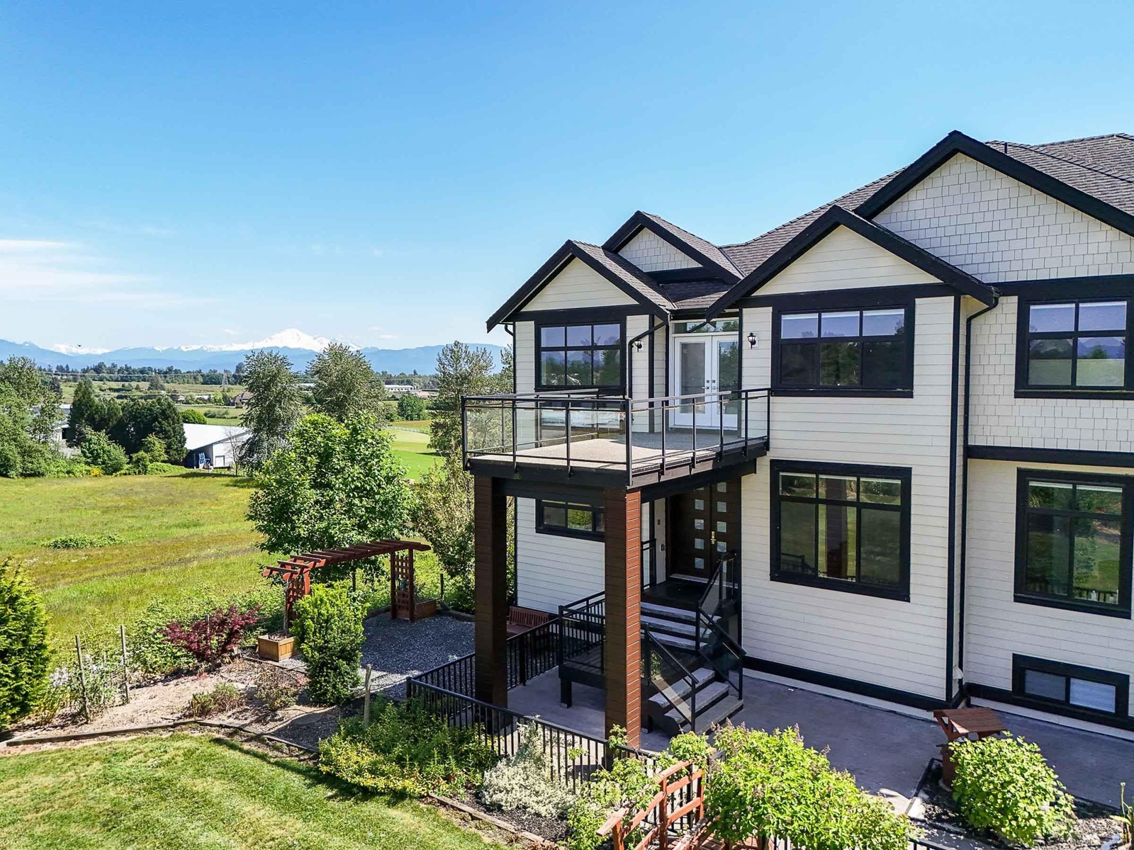 Photo 22 of 28422 Fraser Highway, Abbotsford BC