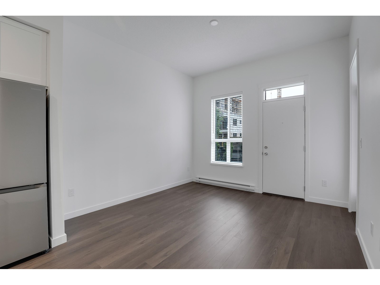 Photo 12 of 102 15738 85 Avenue, Surrey BC