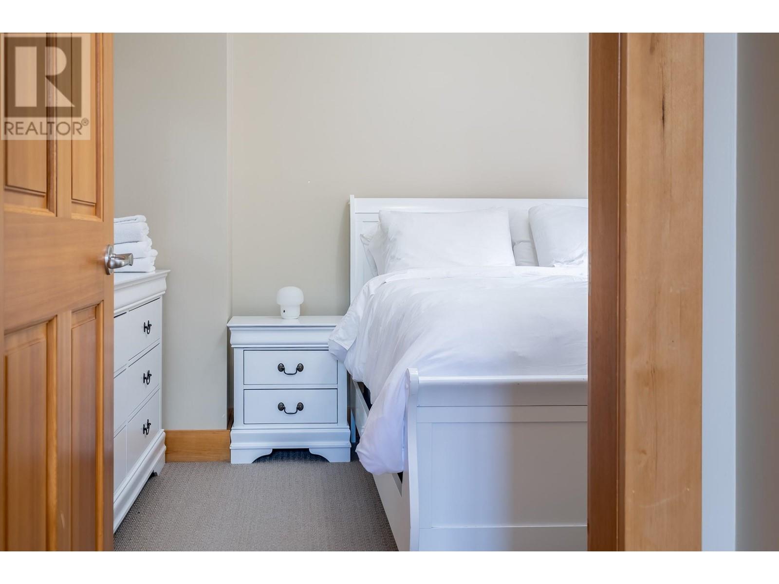 1080 OLAUS Way Unit# 1A, Rossland