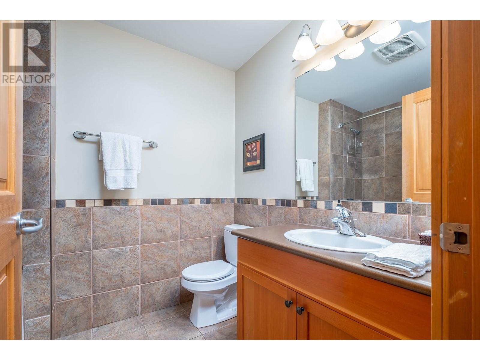 1080 OLAUS Way Unit# 1A, Rossland