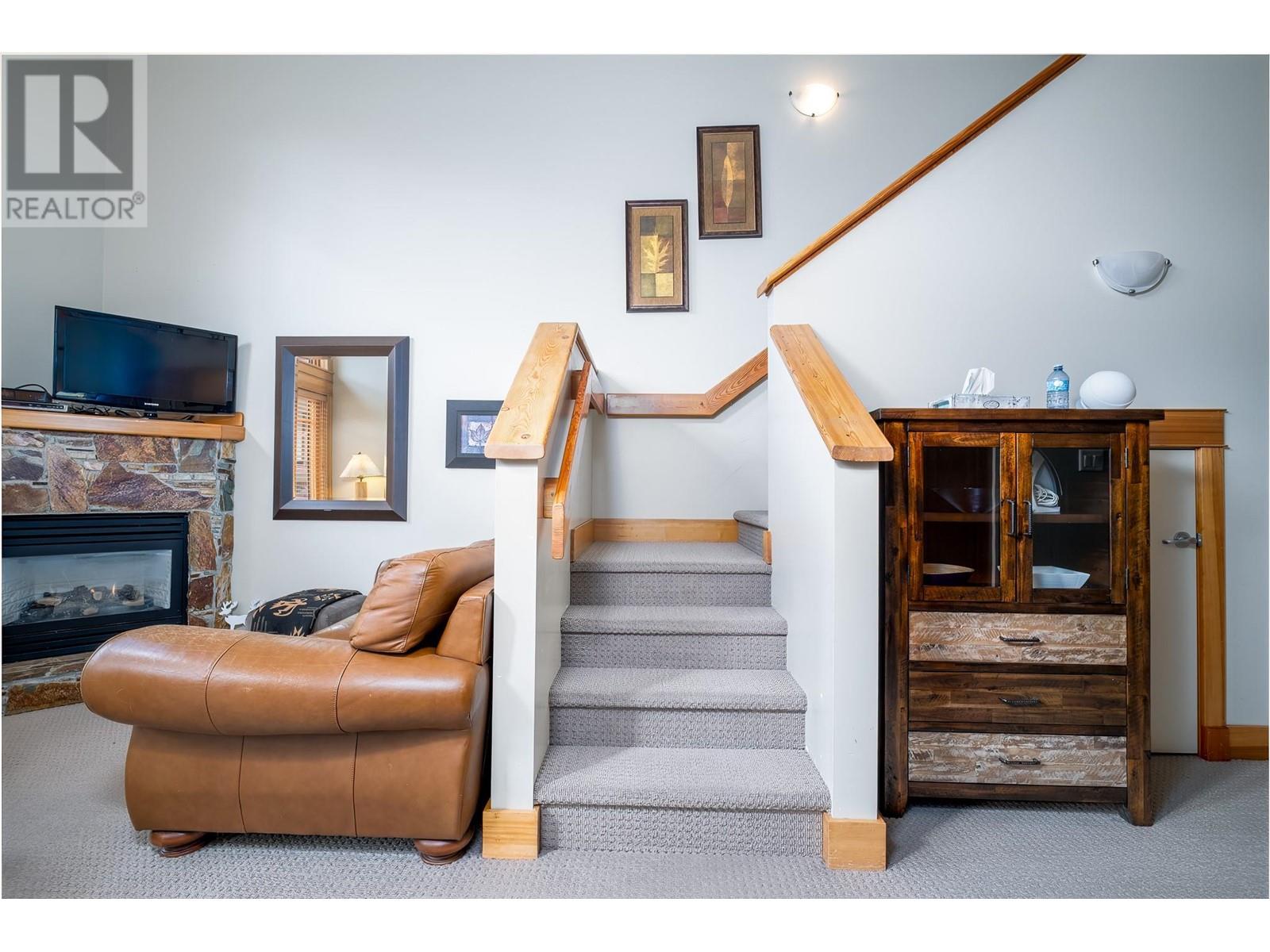 1080 OLAUS Way Unit# 1A, Rossland