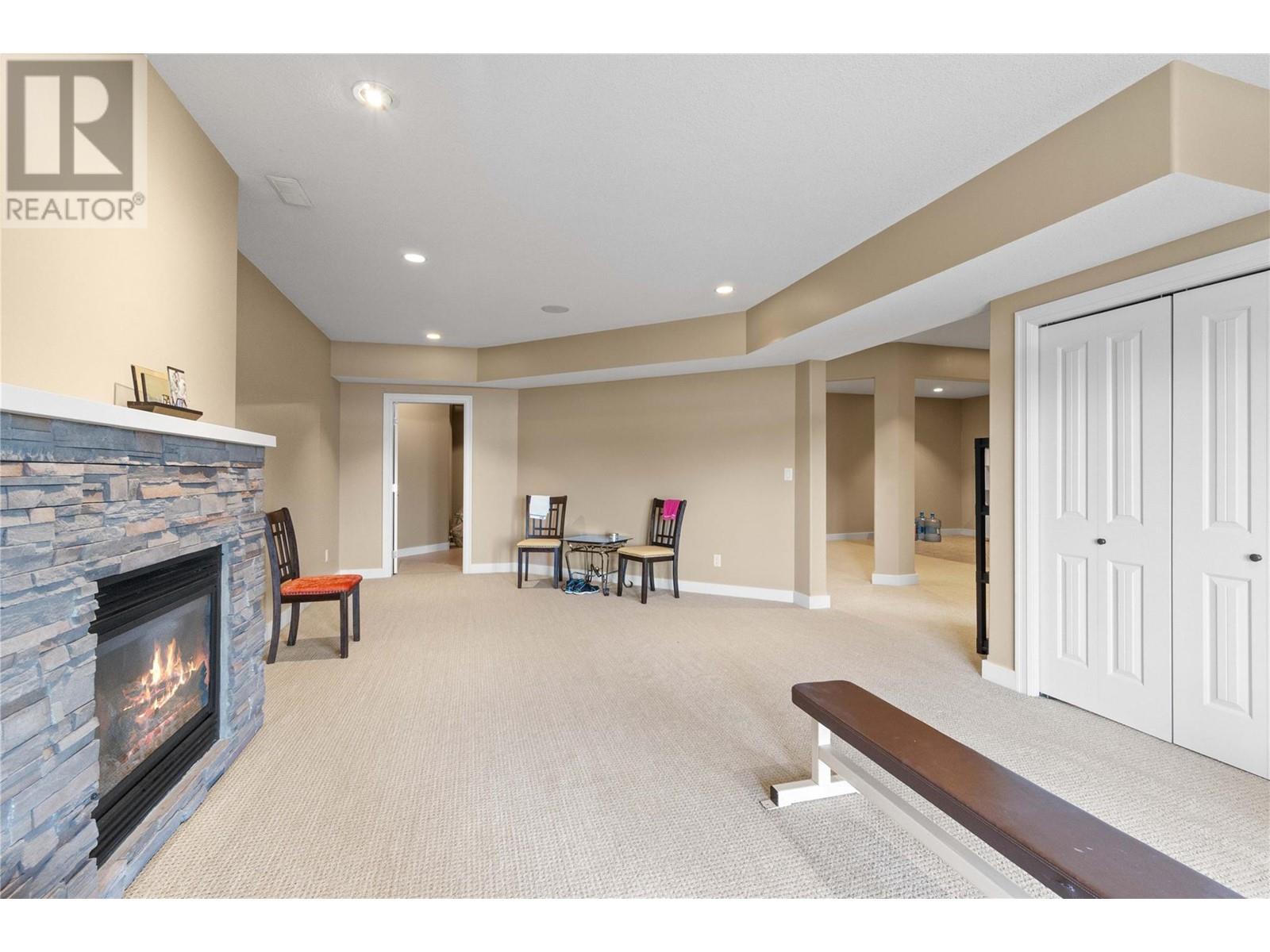 #4 1431 AUTO ROAD SE - Image 35