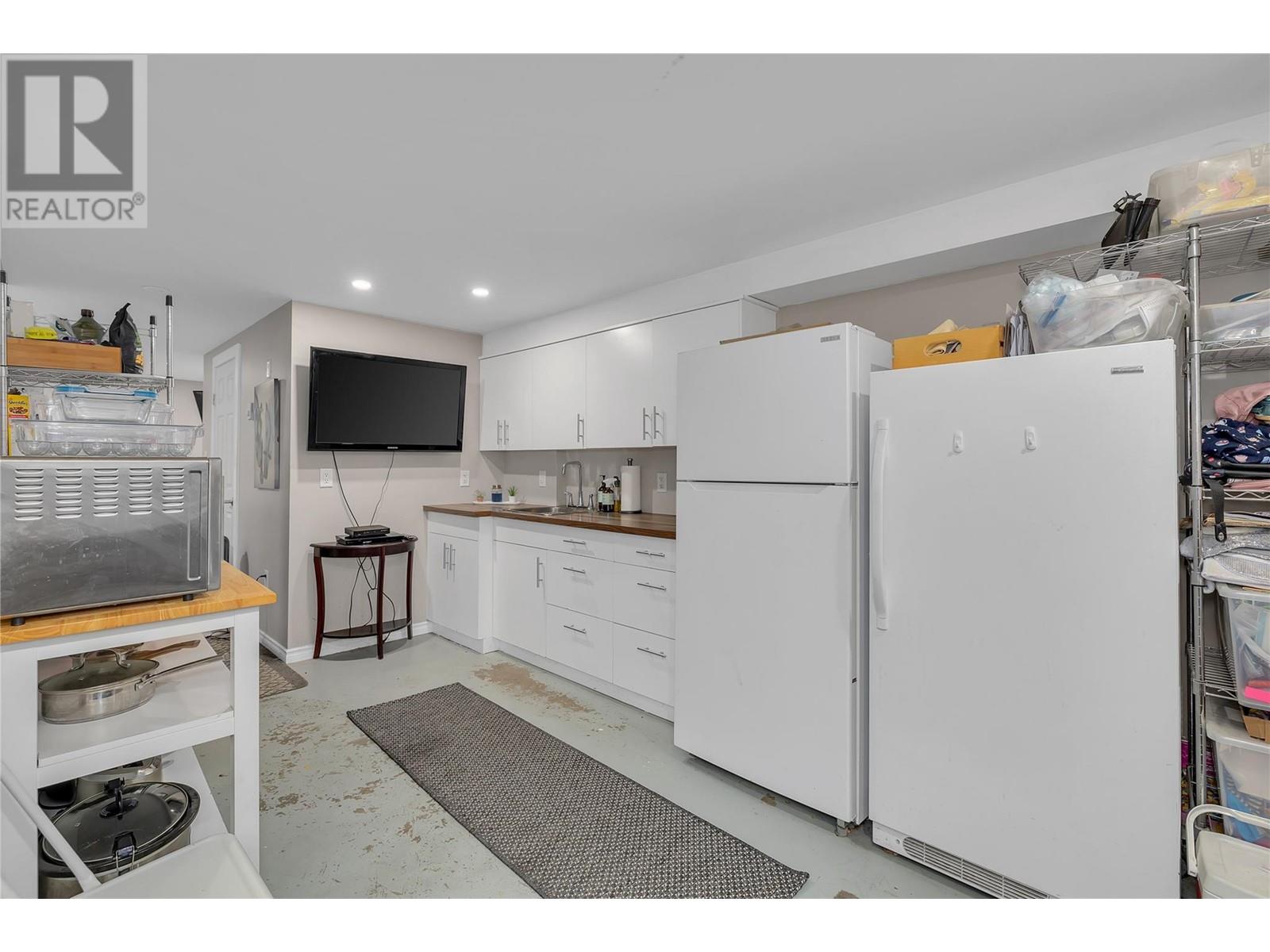 6 500 Lester Road, Kelowna
