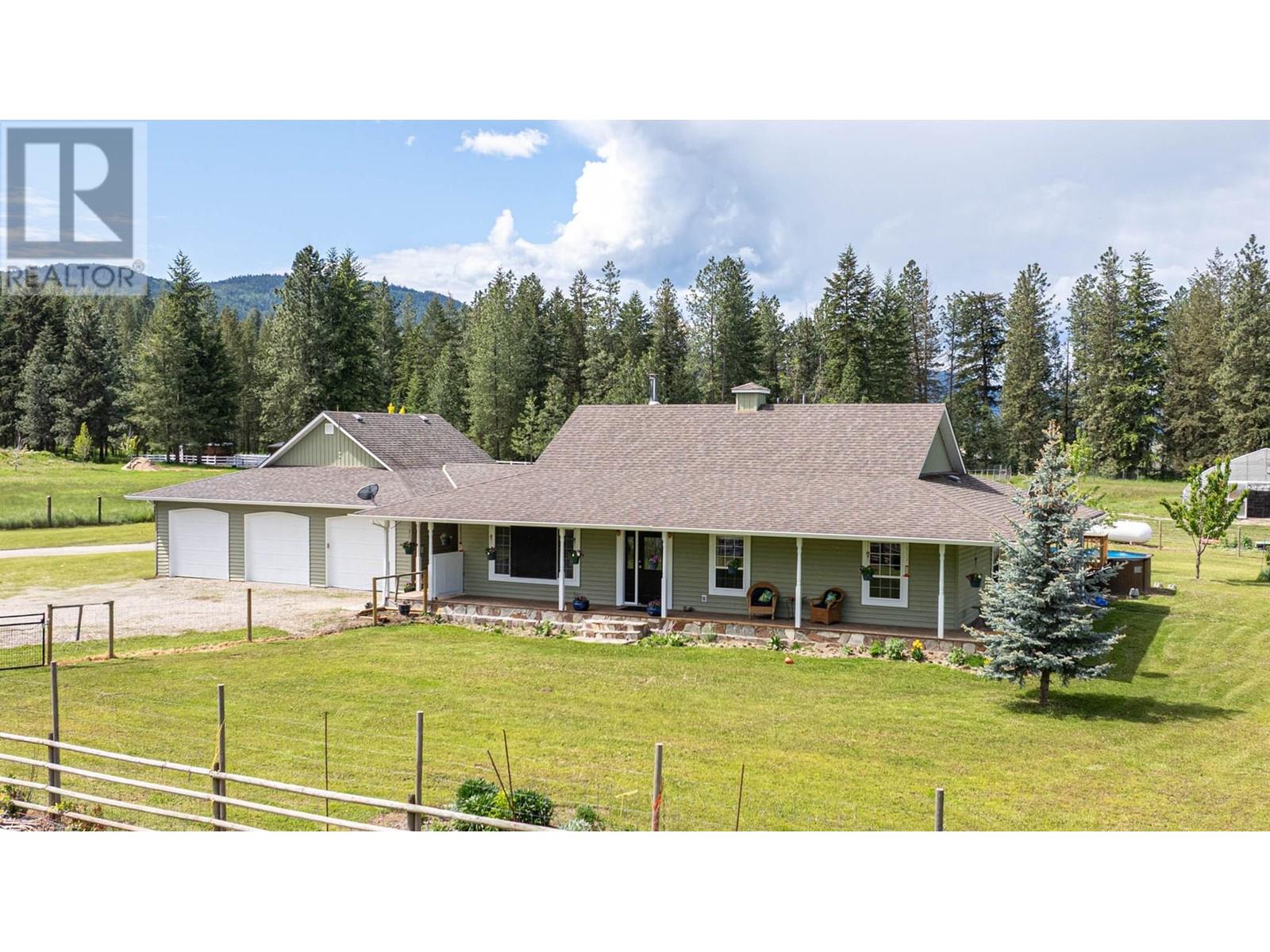  4858 Salmon River Road, Spallumcheen