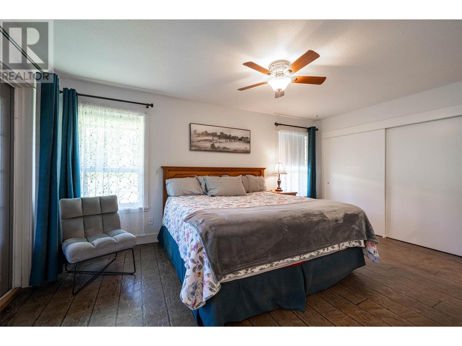  4858 Salmon River Road, Spallumcheen