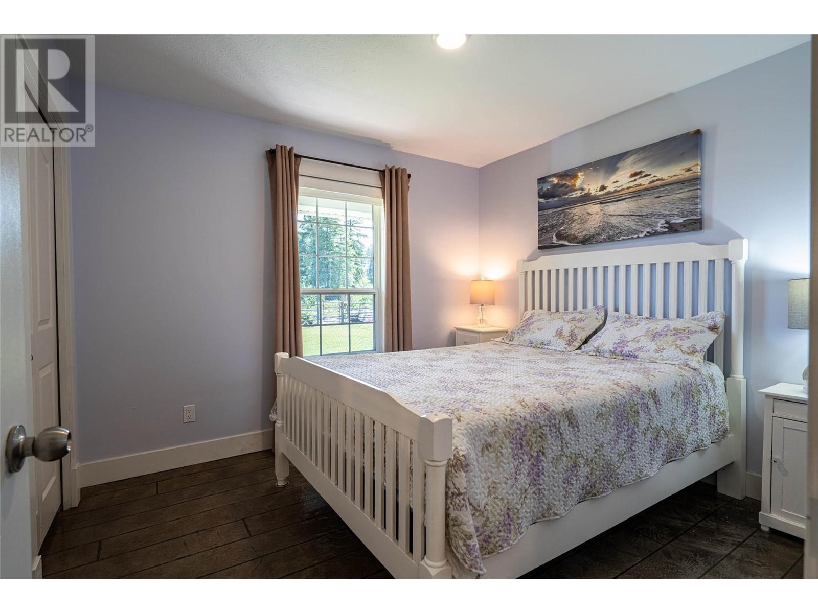  4858 Salmon River Road, Spallumcheen