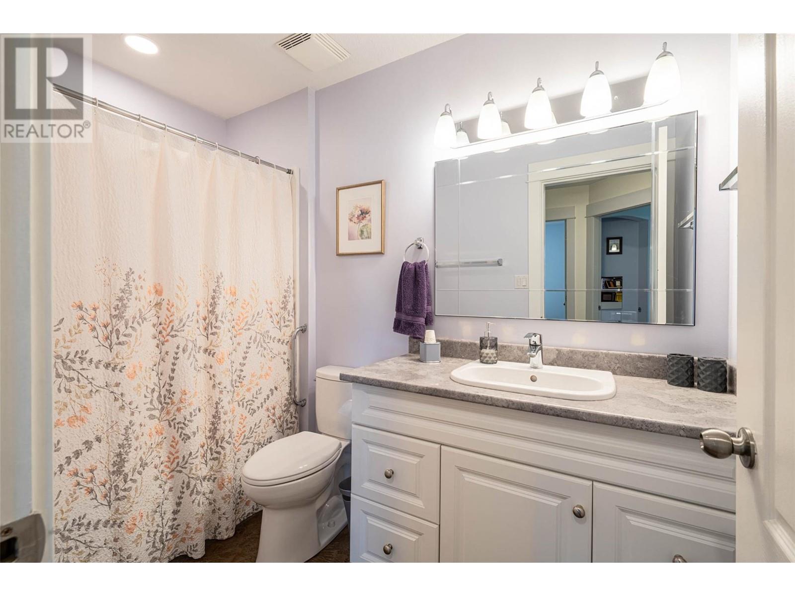  4858 Salmon River Road, Spallumcheen