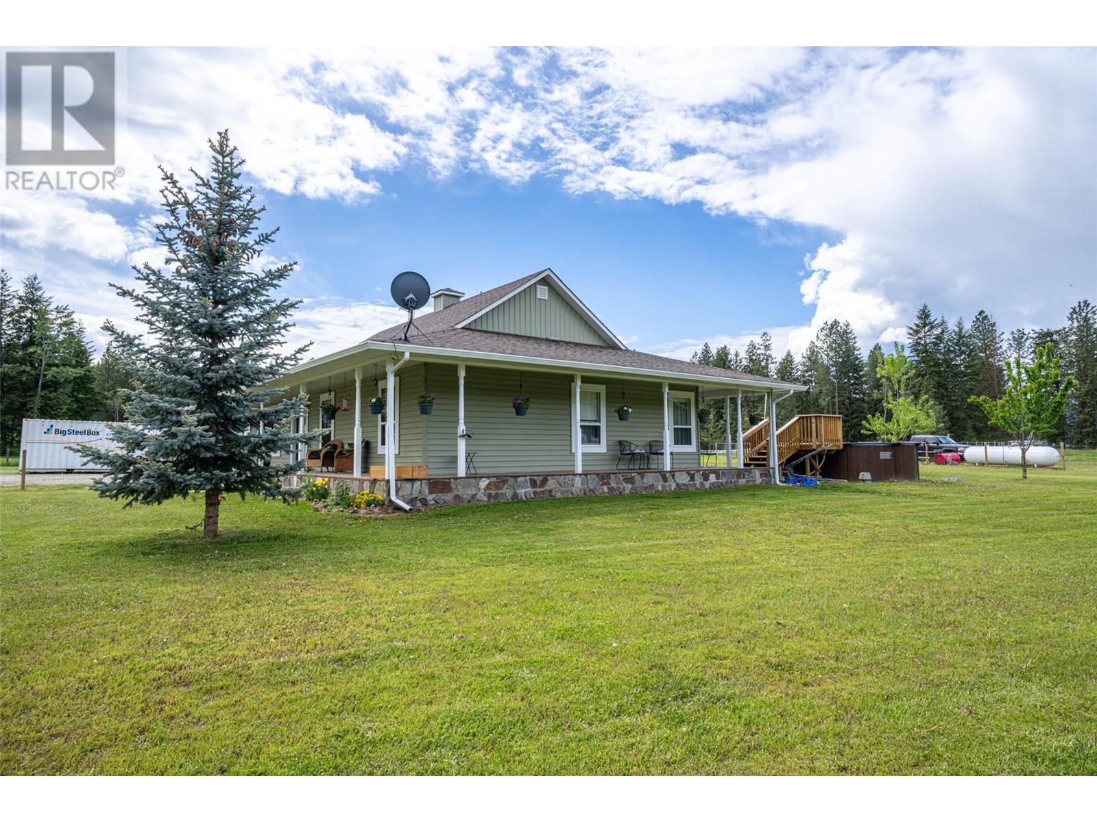  4858 Salmon River Road, Spallumcheen