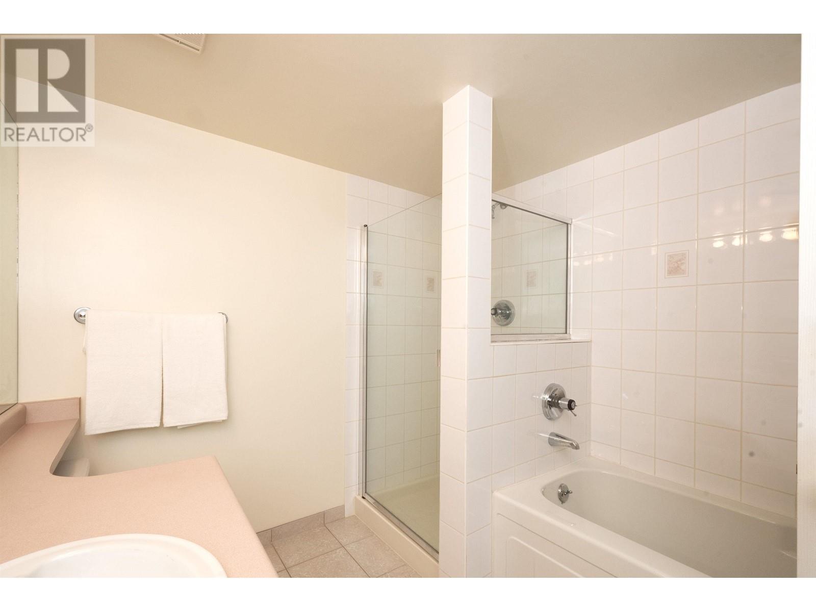 Photo 24 of 203 1488 Hornby Street, Vancouver BC
