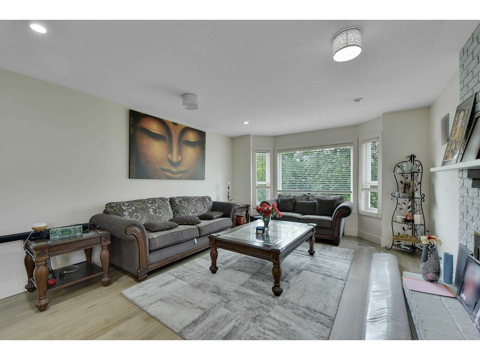 Photo 3 of 15274 85 Avenue, Surrey BC