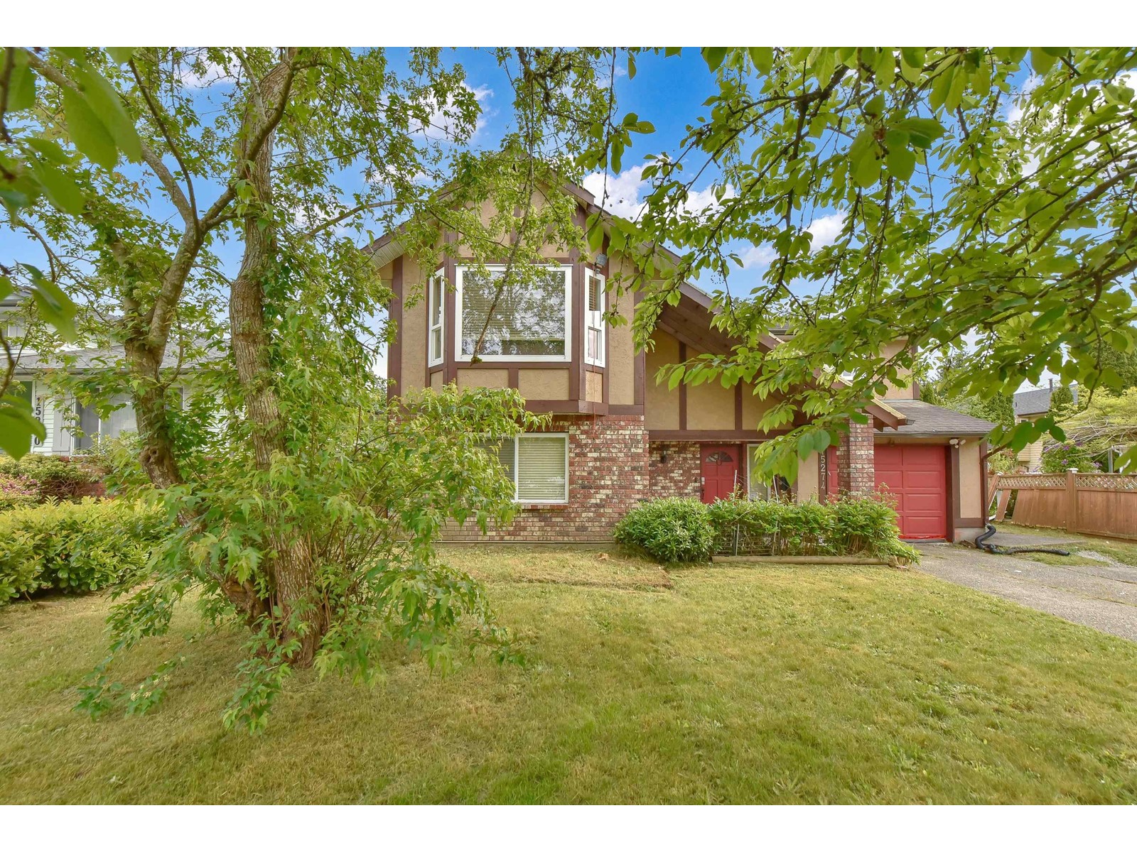 Photo 36 of 15274 85 Avenue, Surrey BC