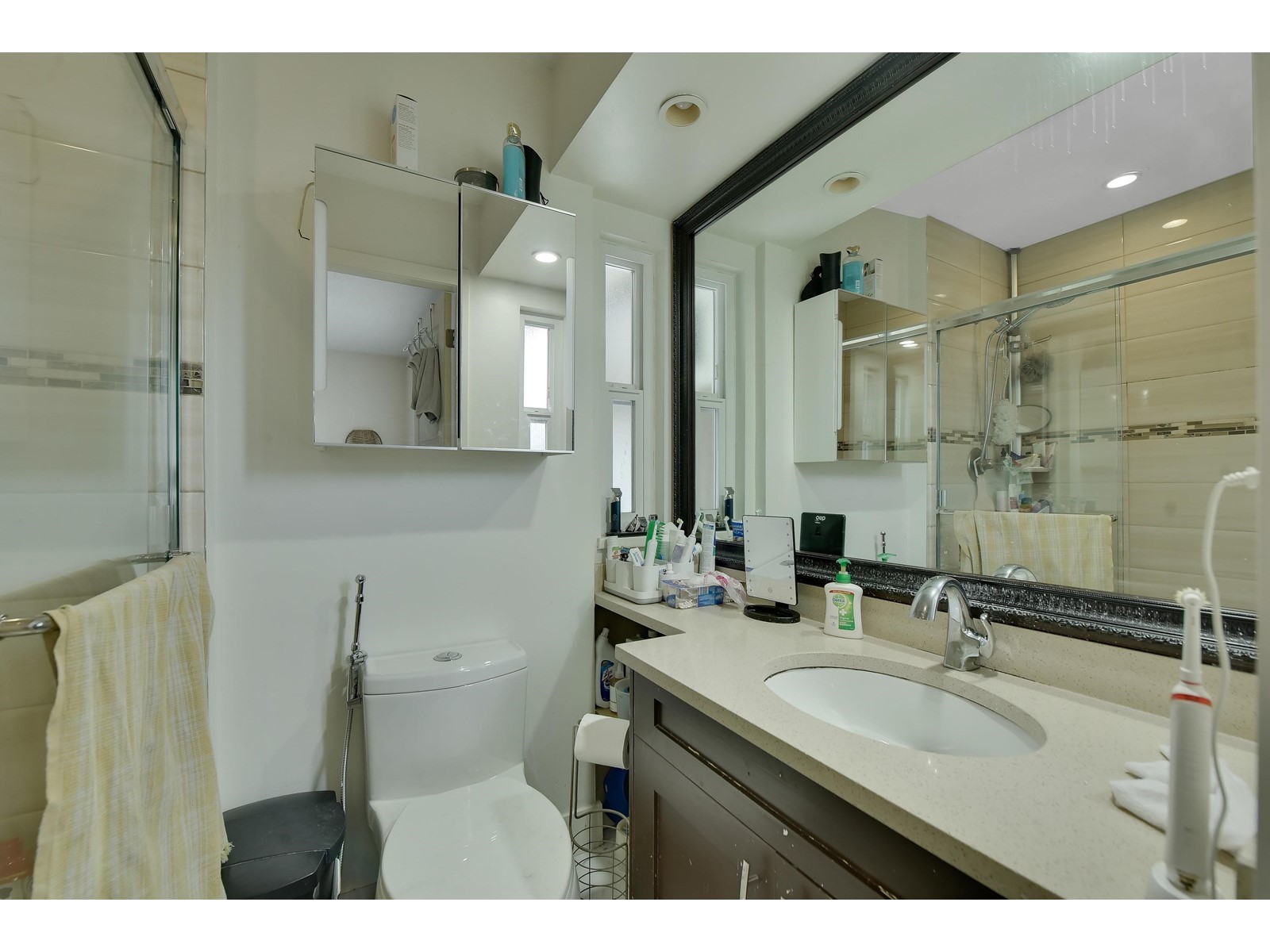 Photo 15 of 15274 85 Avenue, Surrey BC