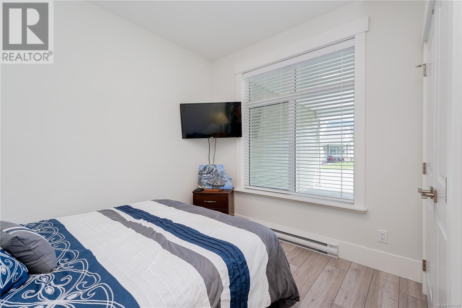 38 300 Grosskleg Way, Lake Cowichan