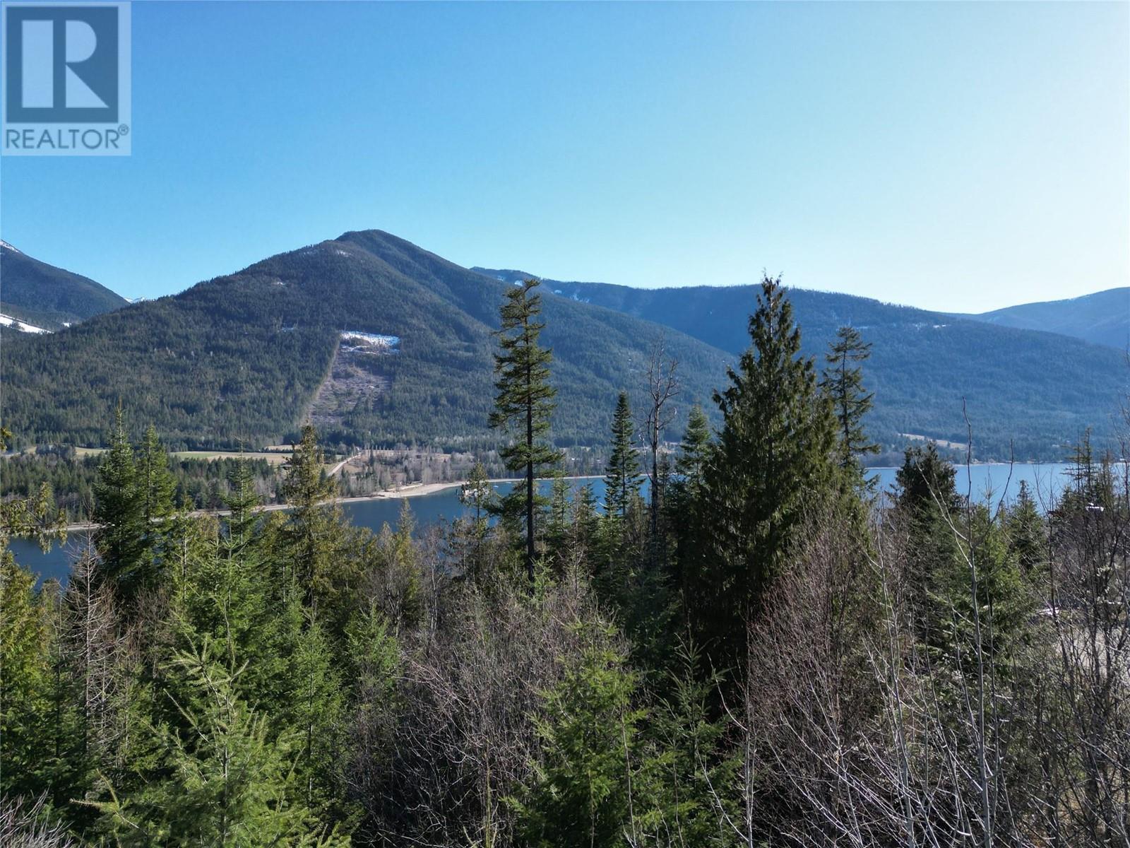 6812 GRANDVIEW Drive, Nelson