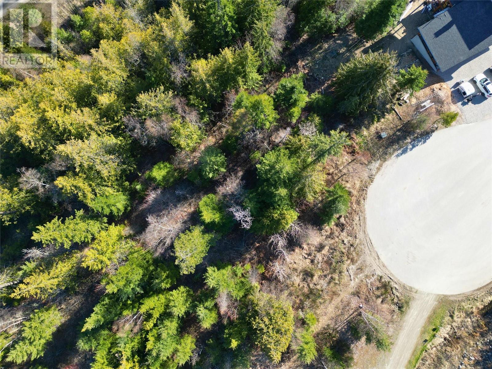 6812 GRANDVIEW Drive, Nelson