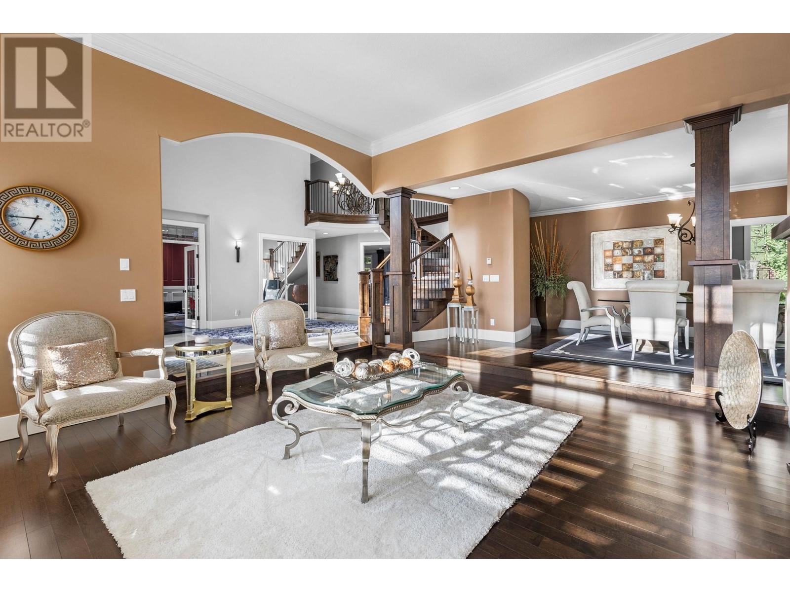 Photo 7 of 3027 Plateau Boulevard, Coquitlam BC