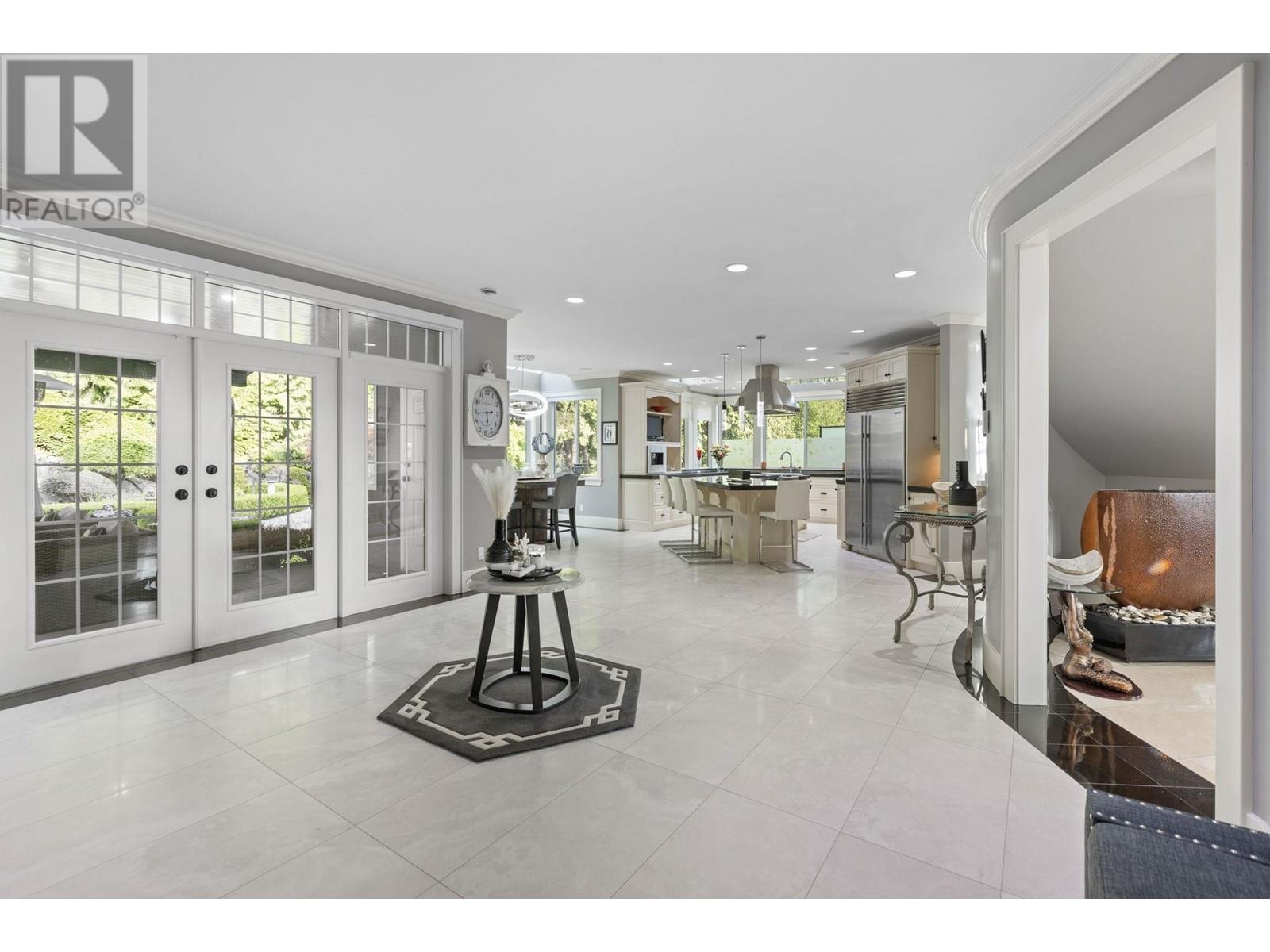 Photo 13 of 3027 Plateau Boulevard, Coquitlam BC