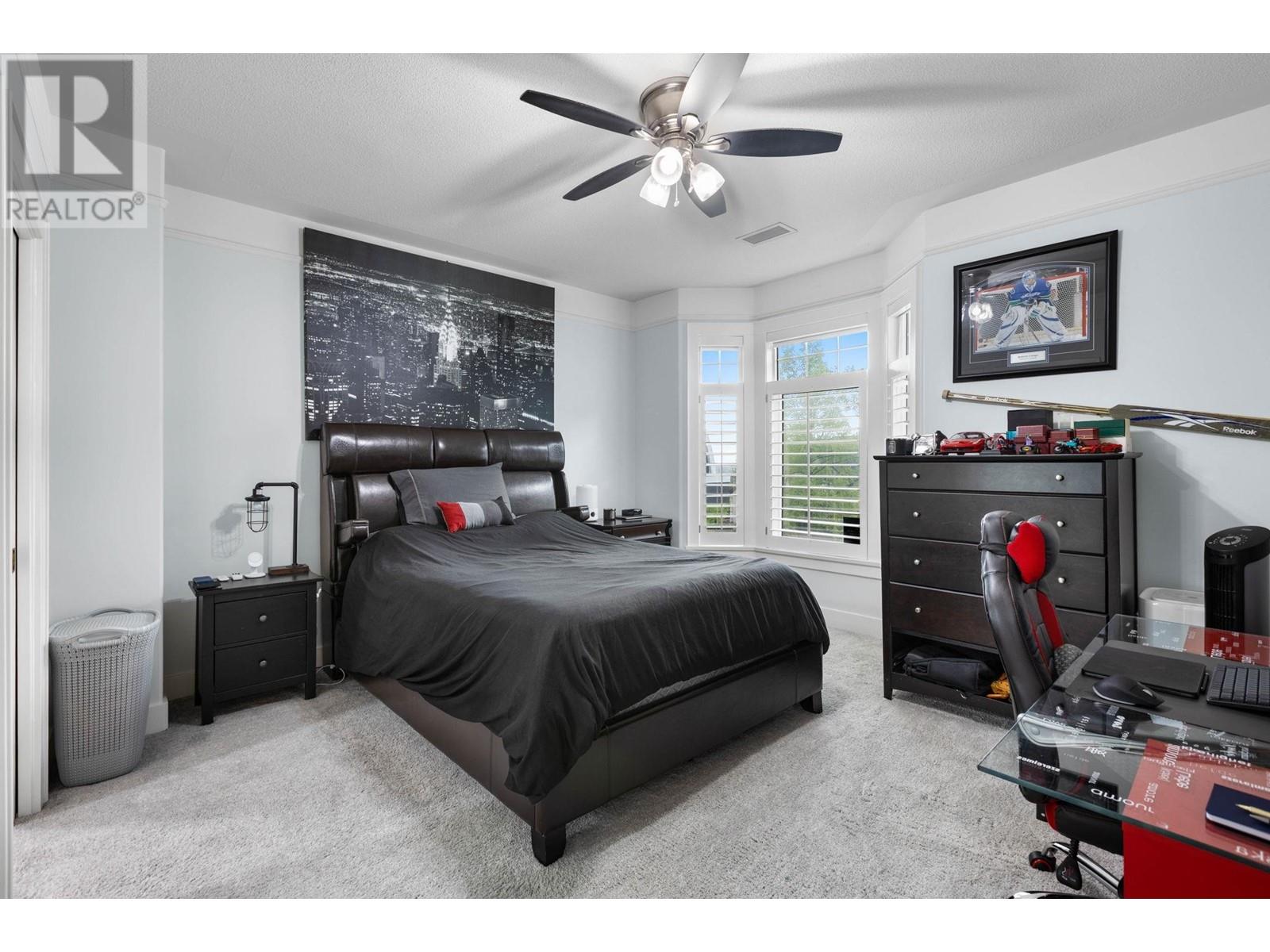 Photo 29 of 3027 Plateau Boulevard, Coquitlam BC
