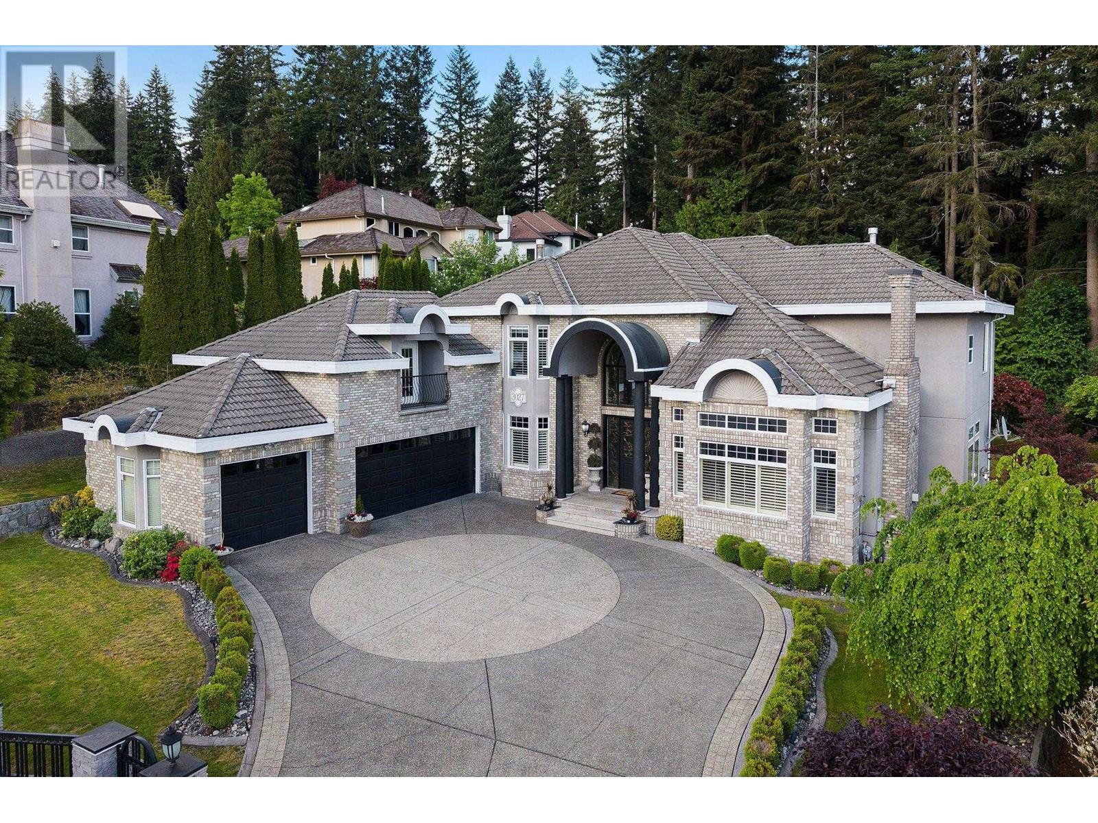 Photo 40 of 3027 Plateau Boulevard, Coquitlam BC