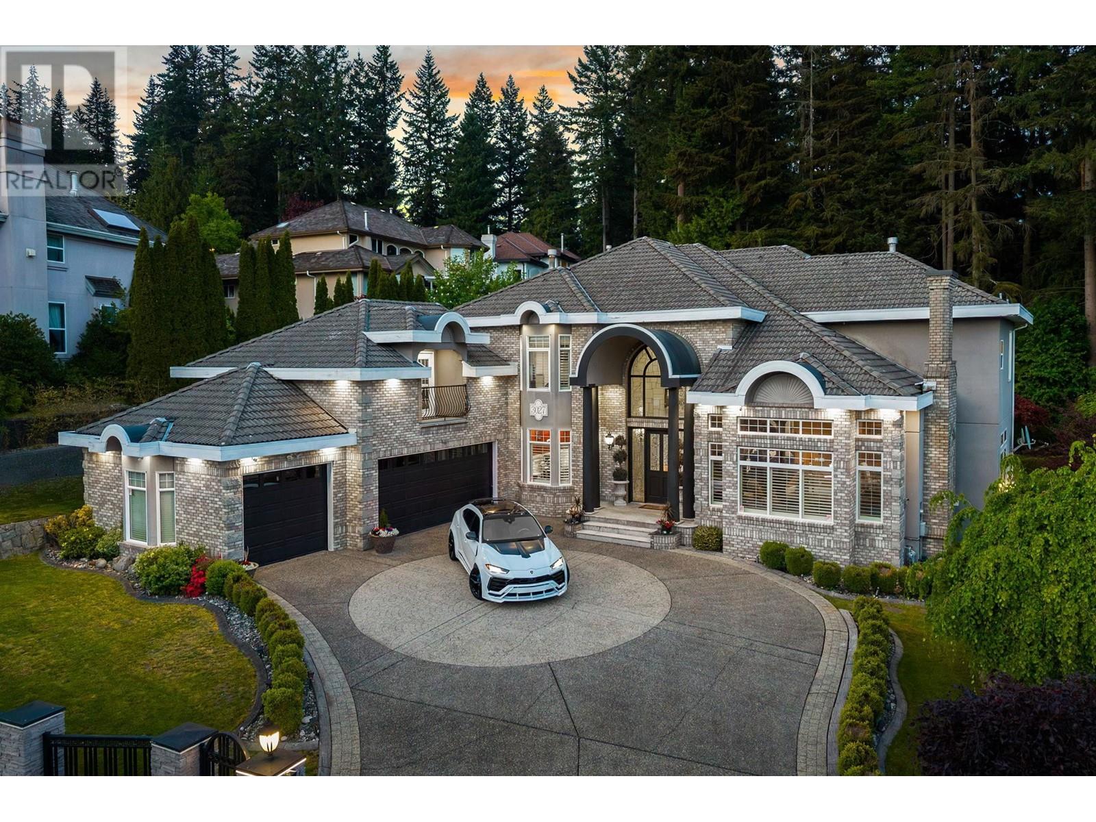 Photo 1 of 3027 Plateau Boulevard, Coquitlam BC