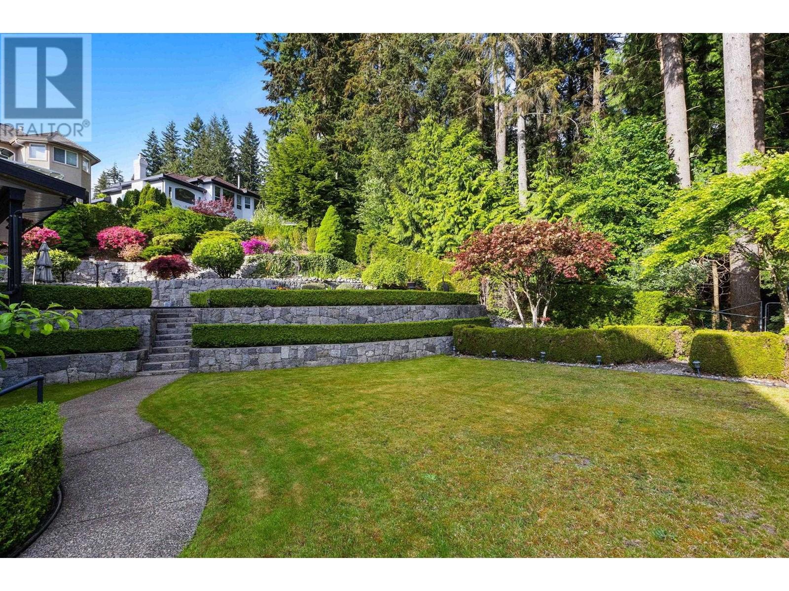 Photo 36 of 3027 Plateau Boulevard, Coquitlam BC