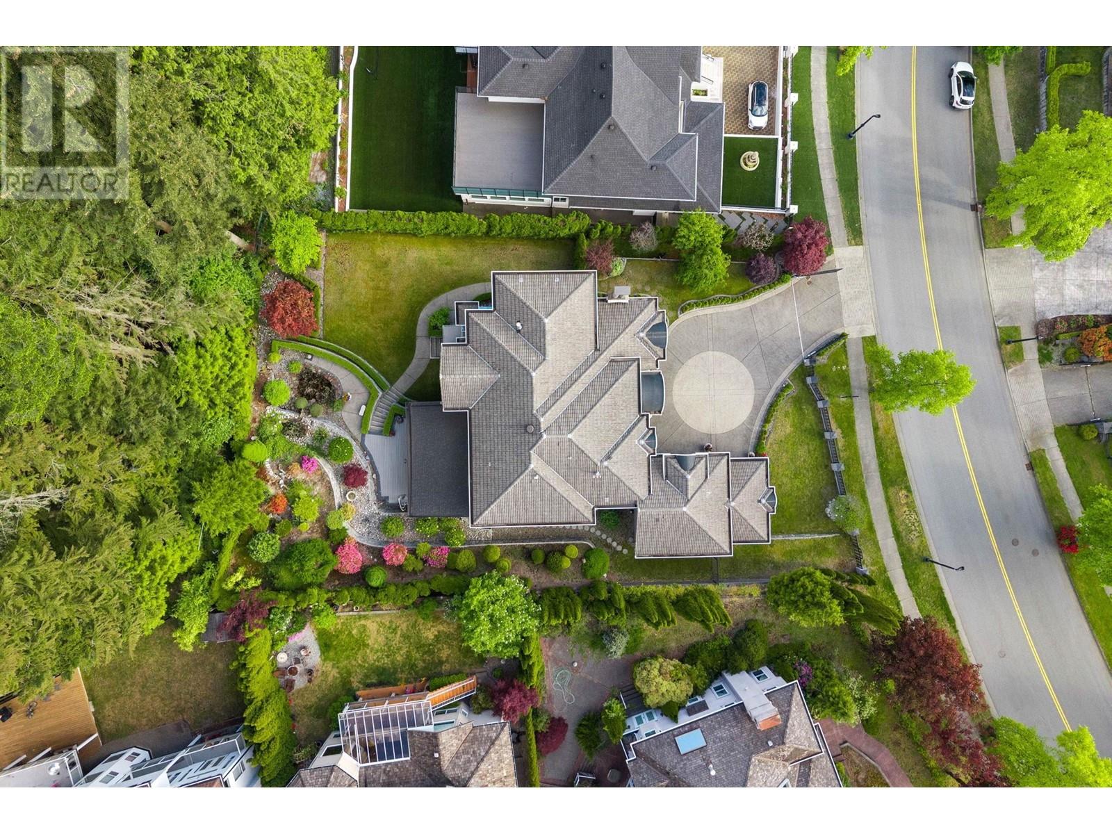 Photo 39 of 3027 Plateau Boulevard, Coquitlam BC