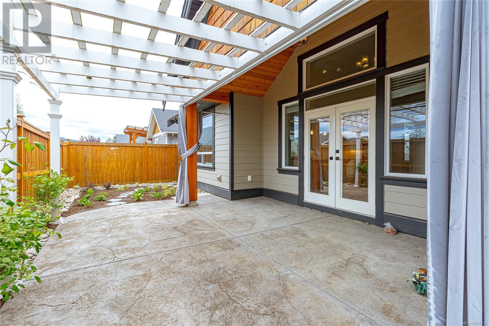 236 Amity Way, Parksville real estate listing 1001113
