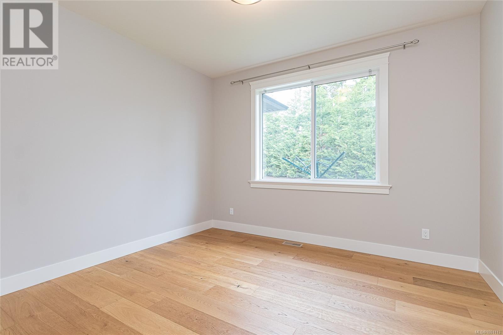 236 Amity Way, Parksville real estate listing 1001113