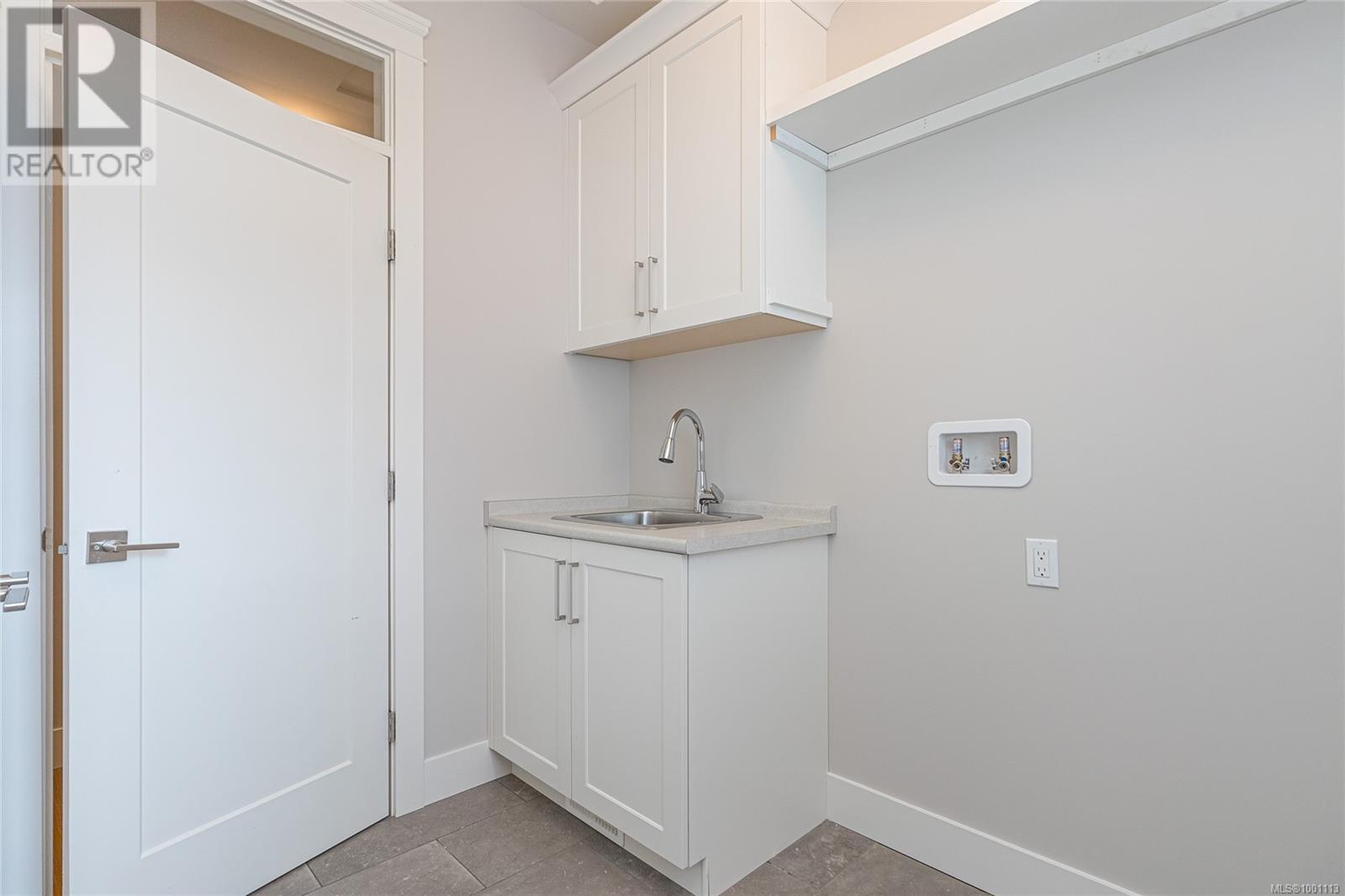 236 Amity Way, Parksville real estate listing 1001113