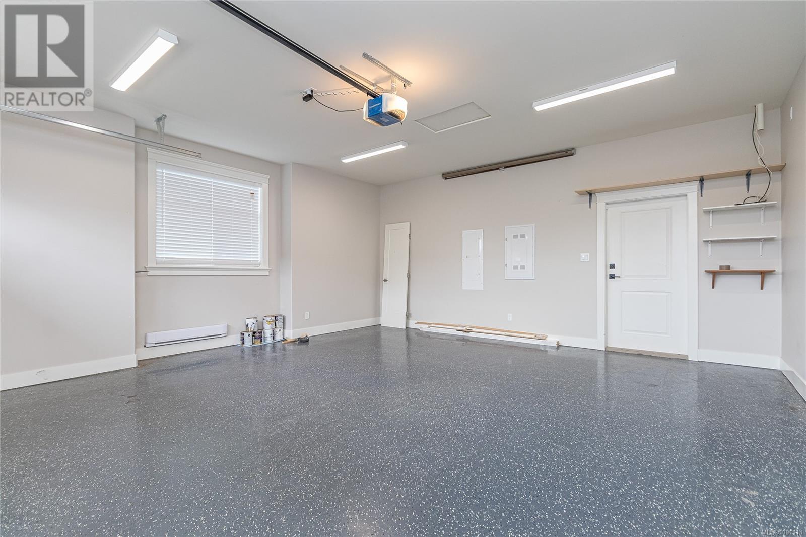 236 Amity Way, Parksville real estate listing 1001113