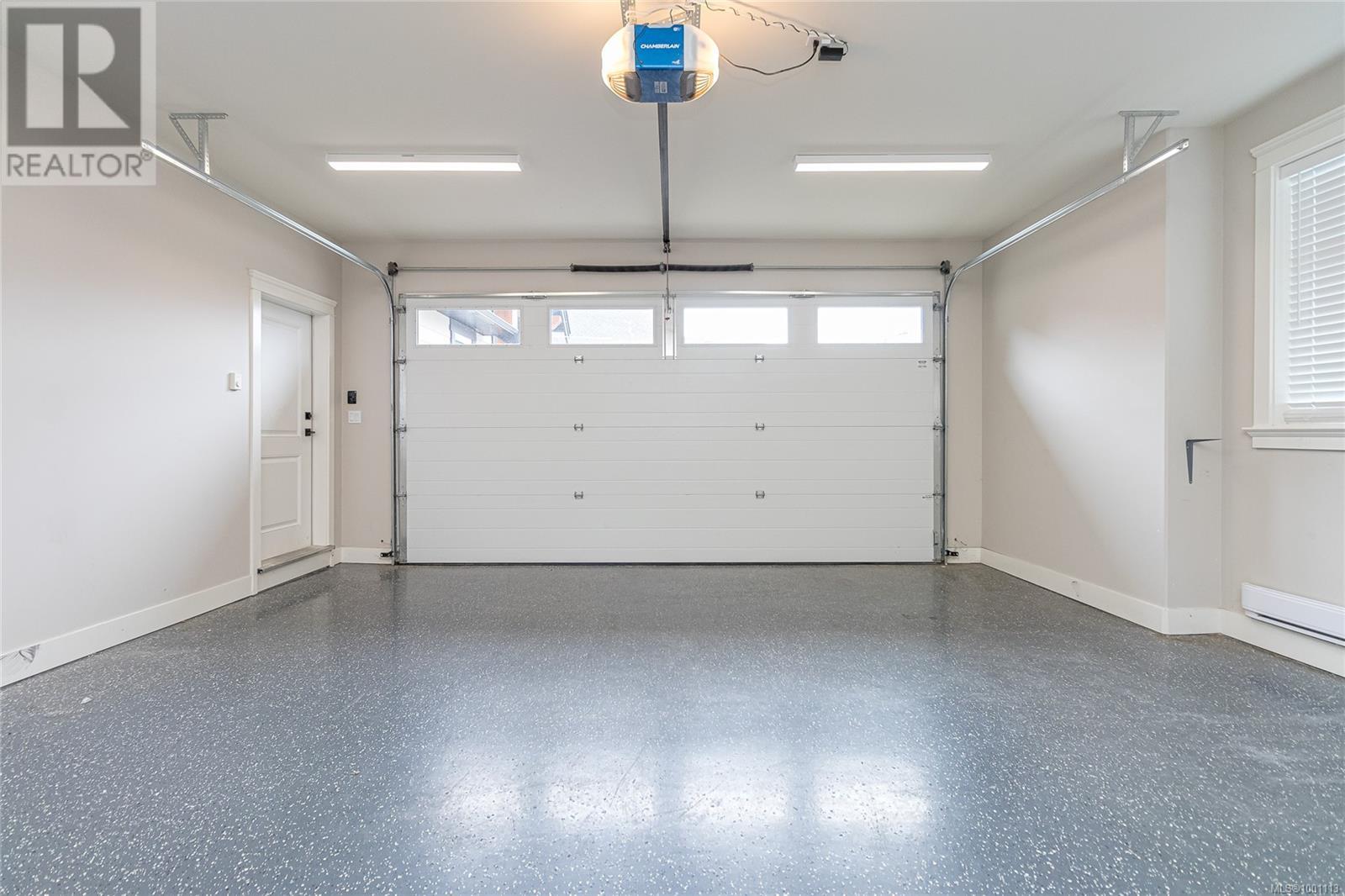 236 Amity Way, Parksville real estate listing 1001113